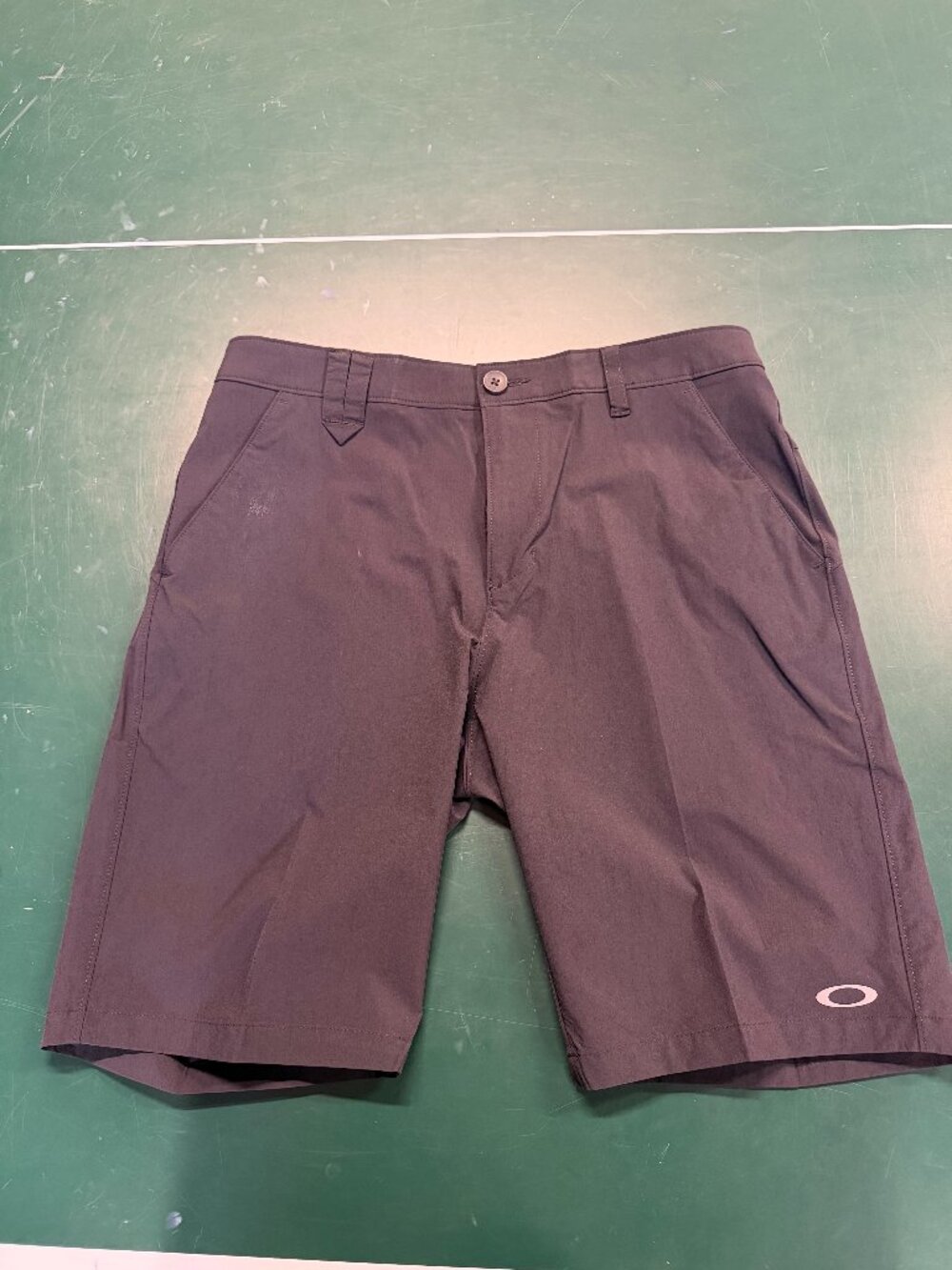 Oakley Men’s Black Stretch Performance Golf Shorts Size 32
